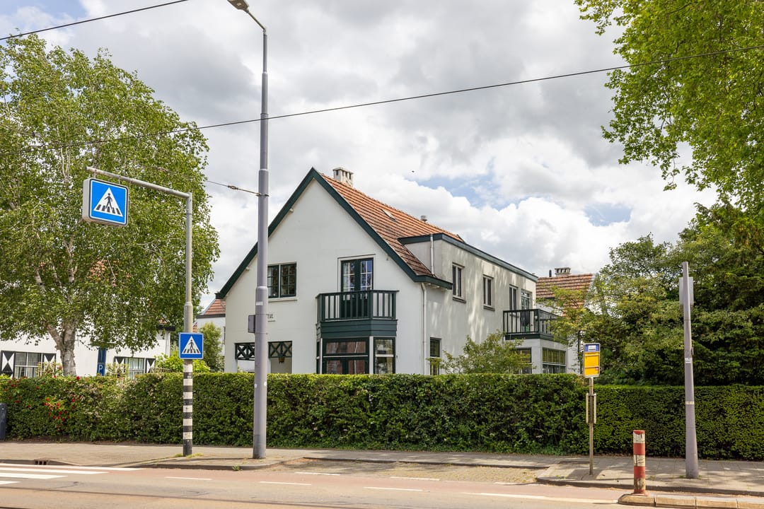 Foto 1 van Bergse Plaslaan 2