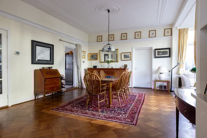 Photo 3 of Bergse Plaslaan 2