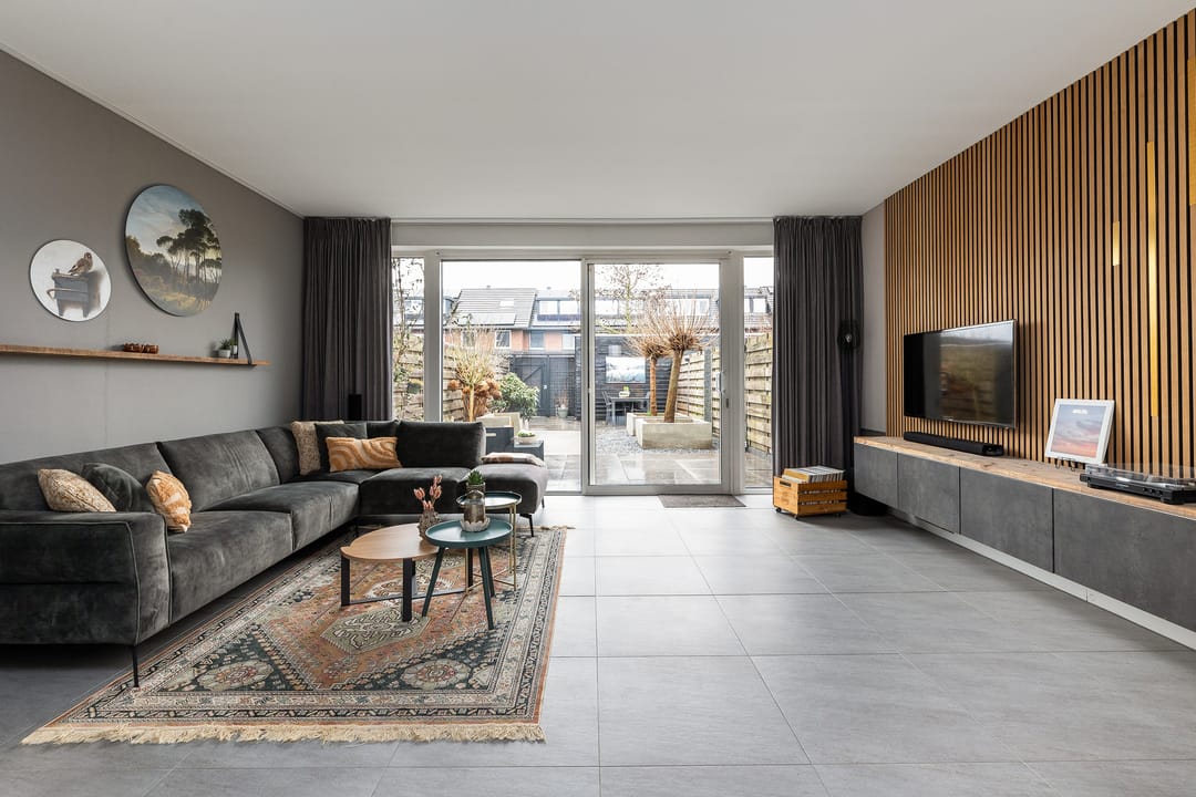 Photo 2 of Melenhorststraat 23