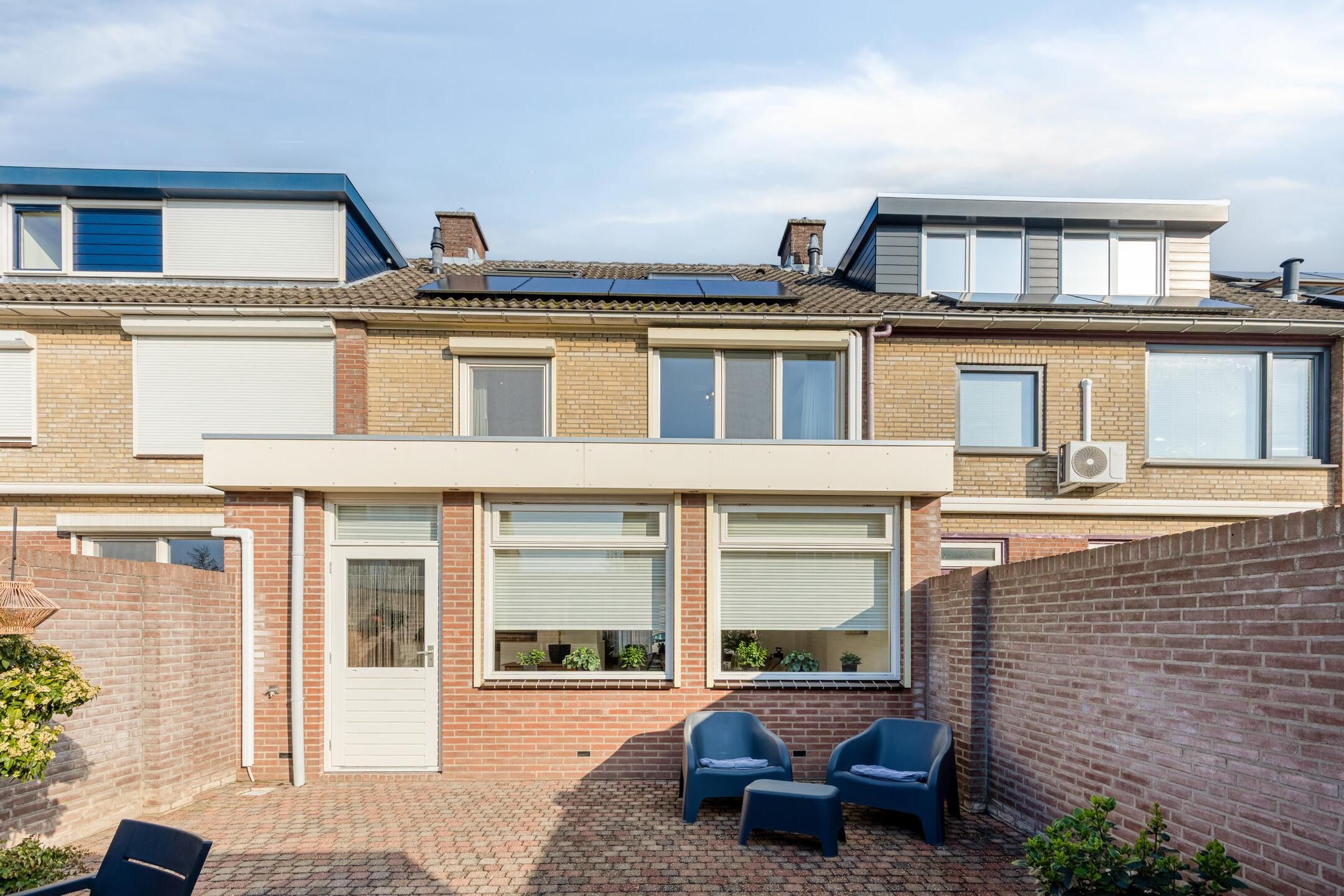 Photo 36 of Eikstraat 8