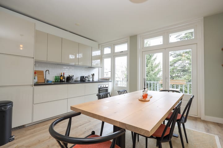 Photo 5 of Hunzestraat 131-2