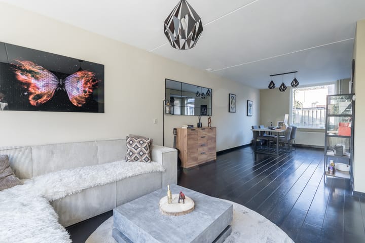 Theunishof 14 main image