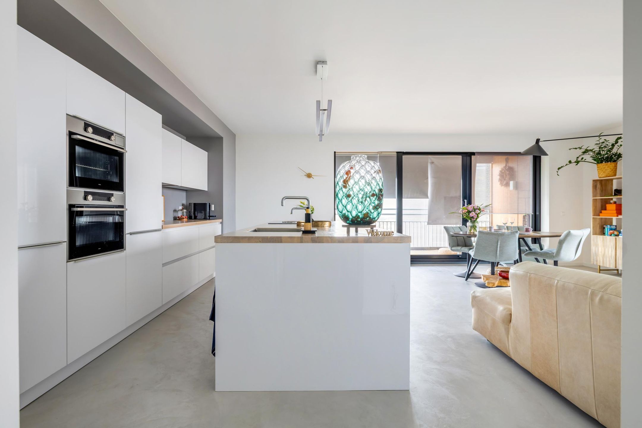 Foto 15 van Dirk Hartogstraat 295