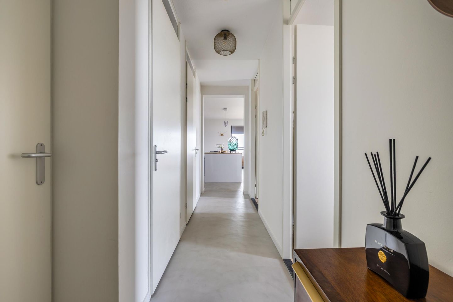 Foto 14 van Dirk Hartogstraat 295