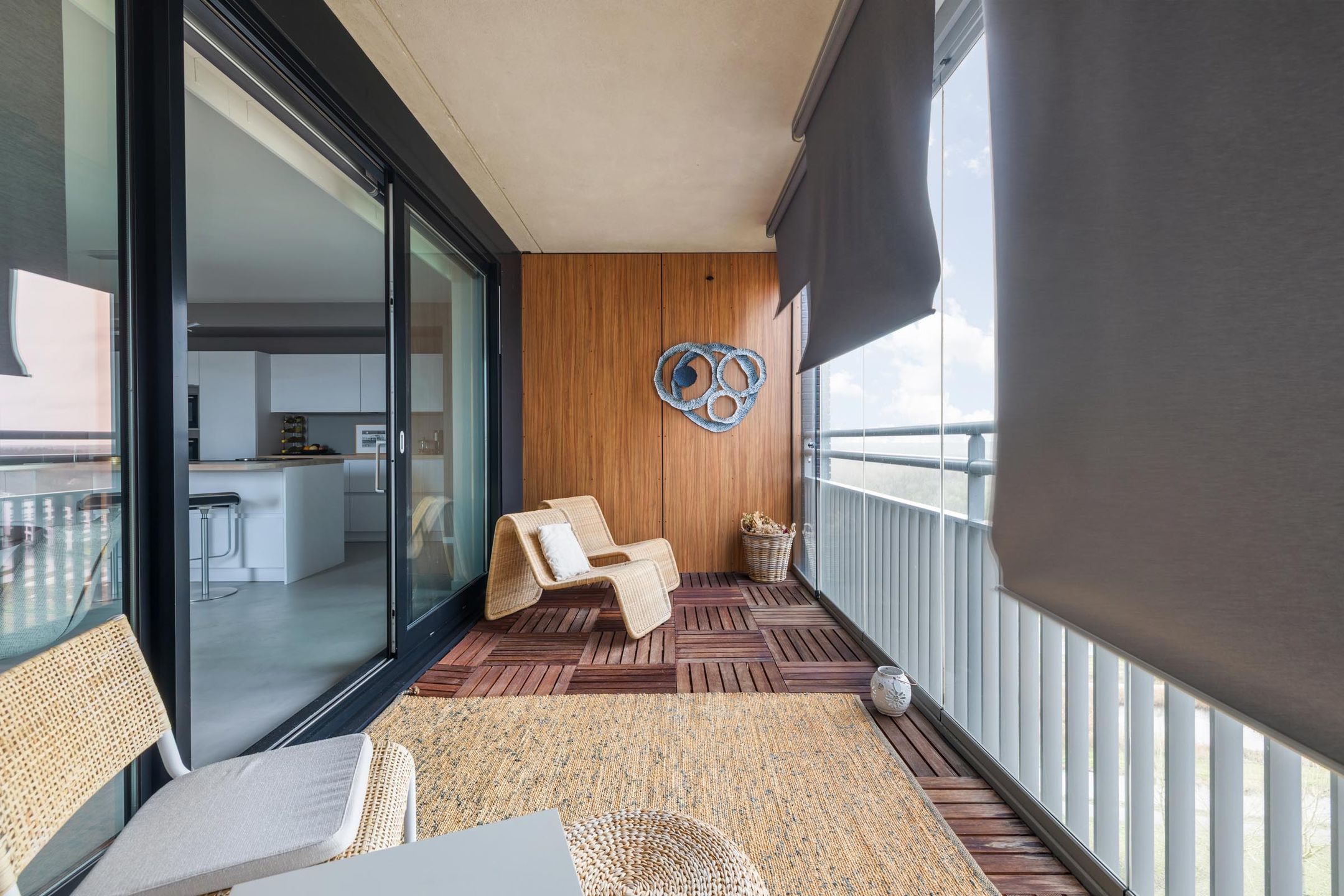 Foto 39 van Dirk Hartogstraat 295