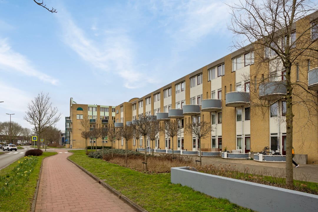 Photo 2 of Amelandstraat 76