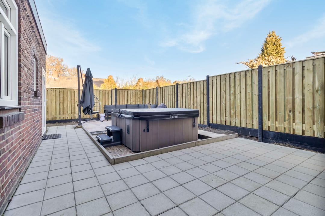 Photo 23 of Mirbachstraat 15