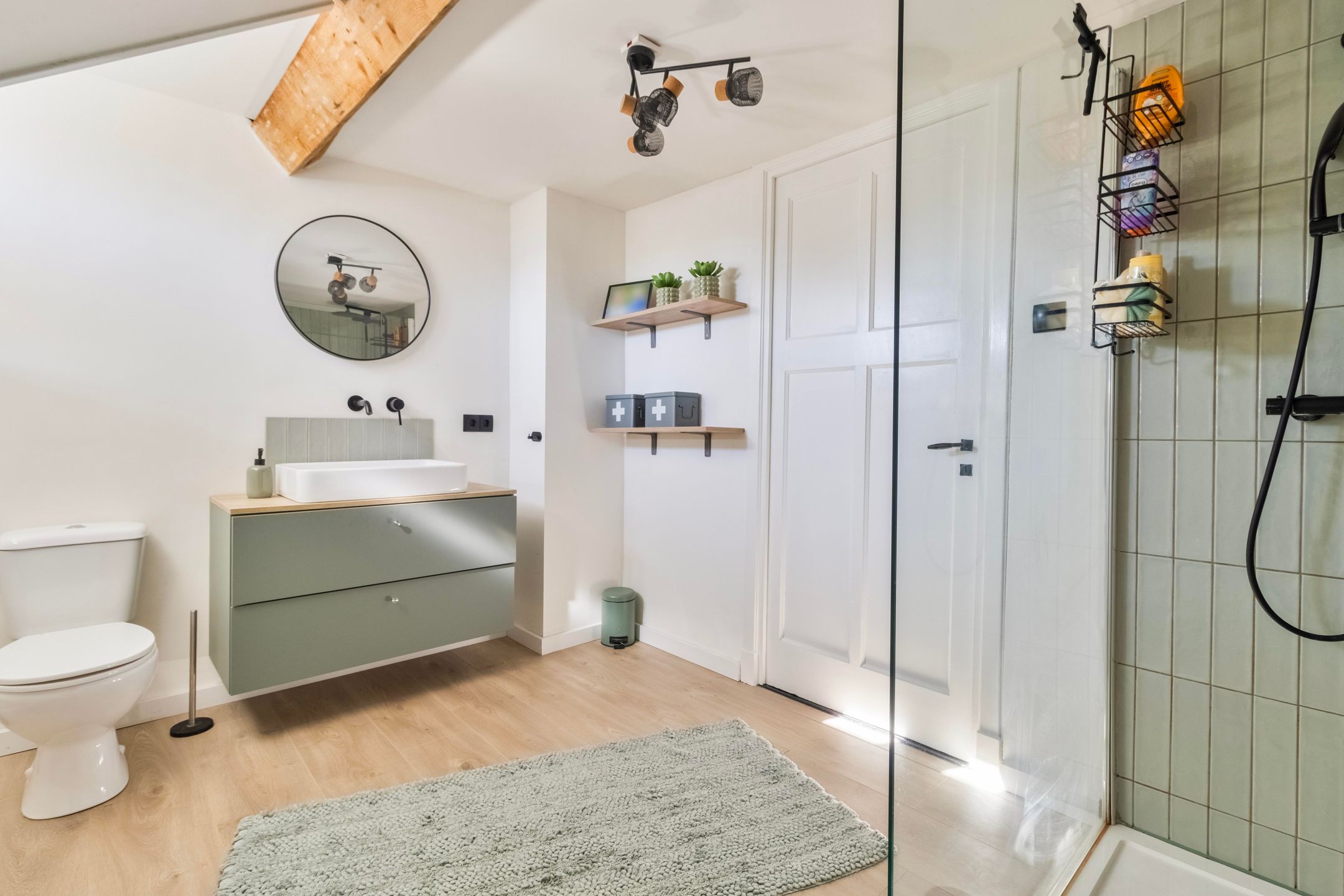 Photo 18 of Mirbachstraat 15