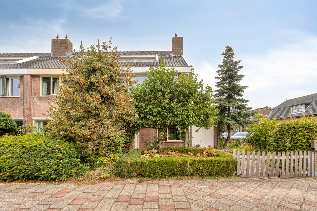 Photo 2 of Schoollaan 113