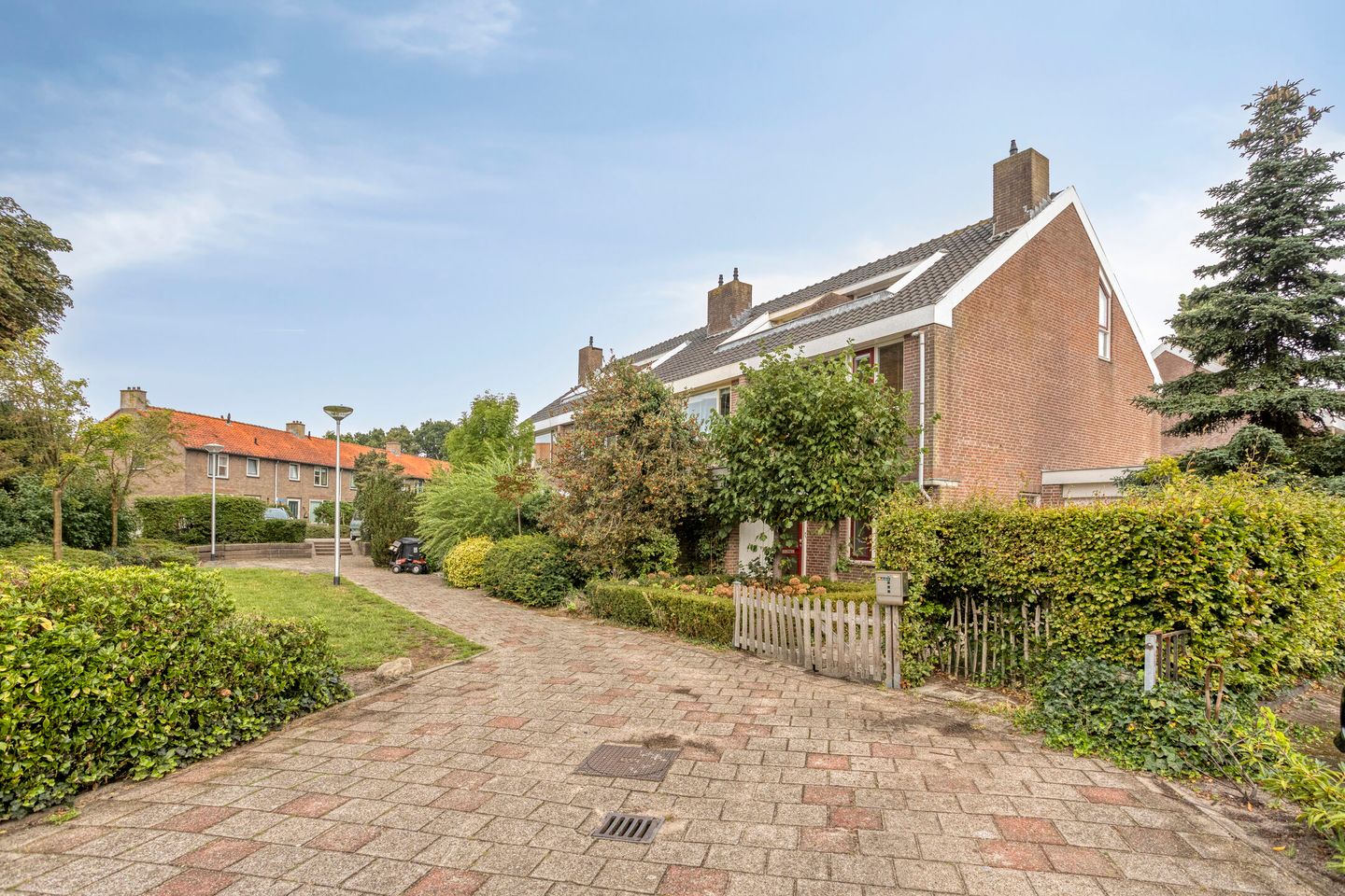 Photo 34 of Schoollaan 113