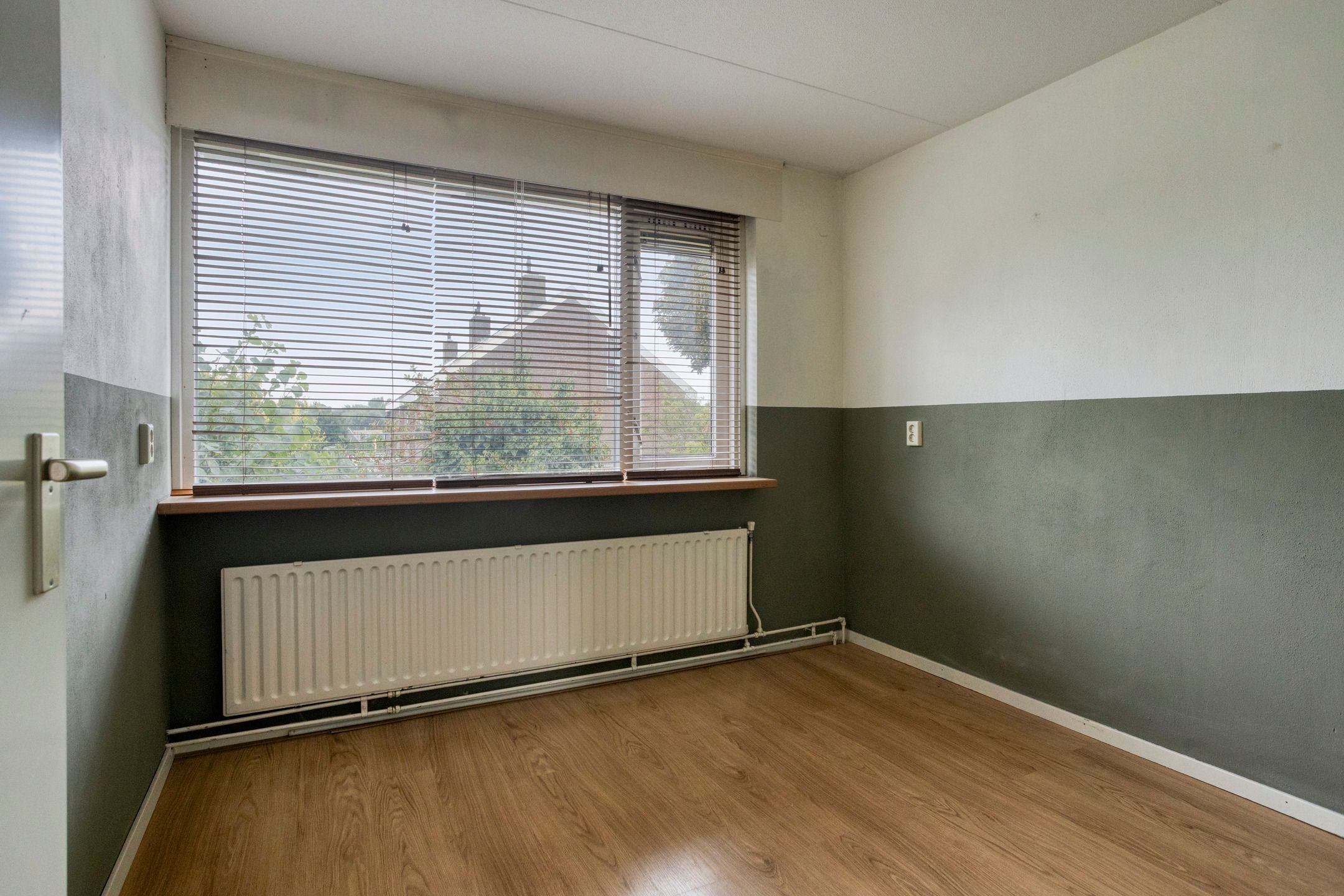 Photo 24 of Schoollaan 113