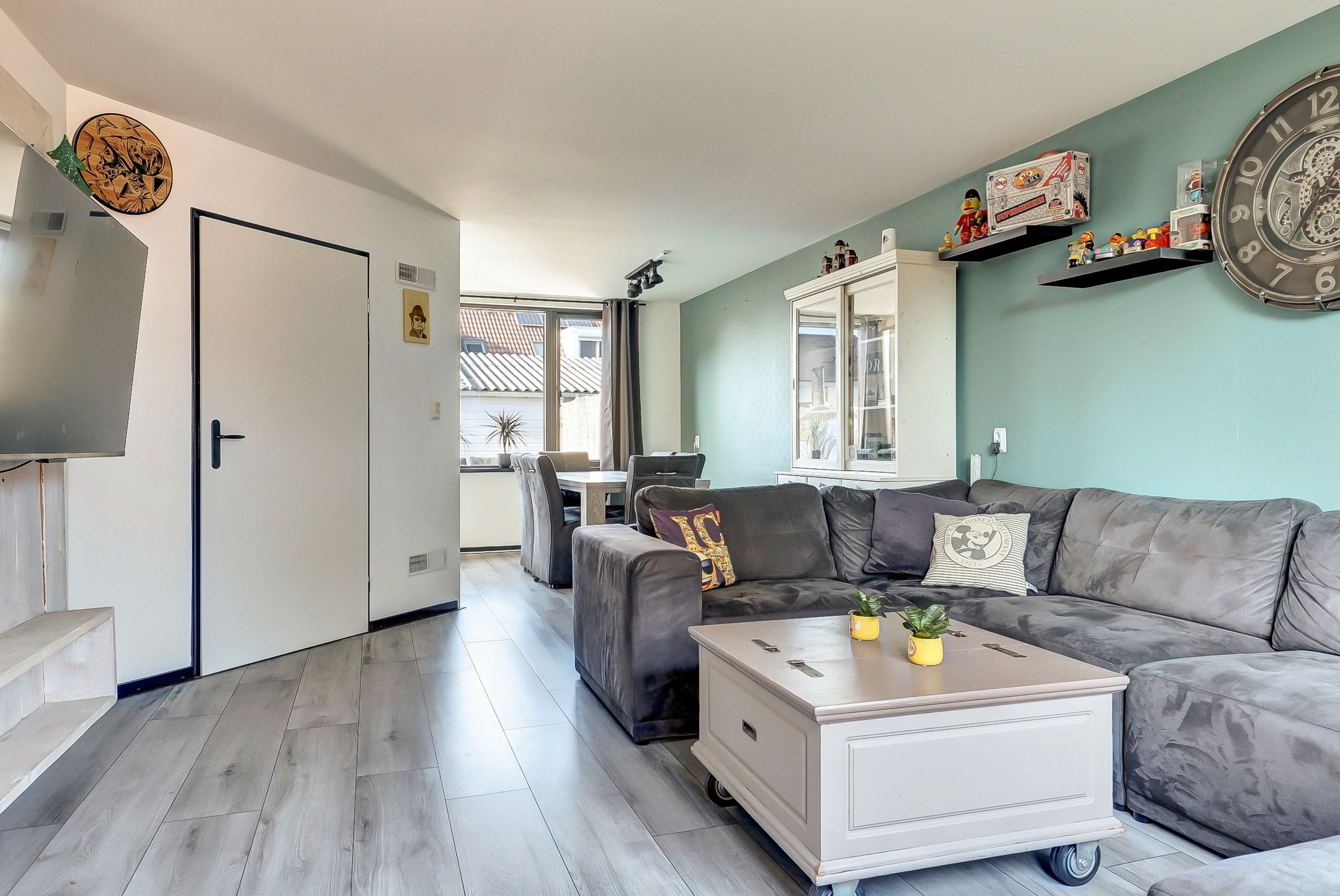 Photo 9 of Robert Stolzhof 258