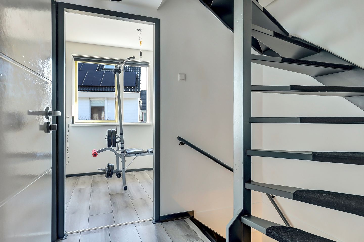 Photo 14 of Robert Stolzhof 258