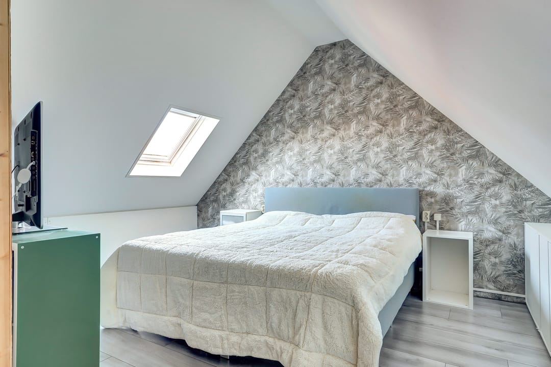 Photo 22 of Robert Stolzhof 258