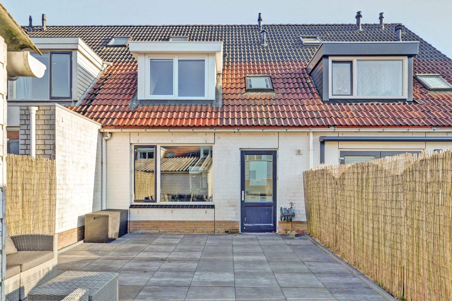 Photo 25 of Robert Stolzhof 258