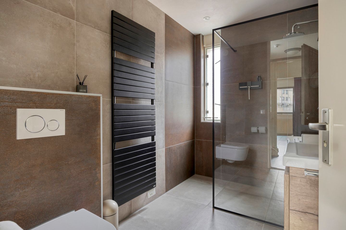 Photo 29 of Van Breestraat 72