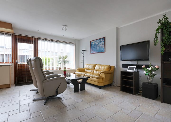 Photo 3 of van Asperenstraat 11