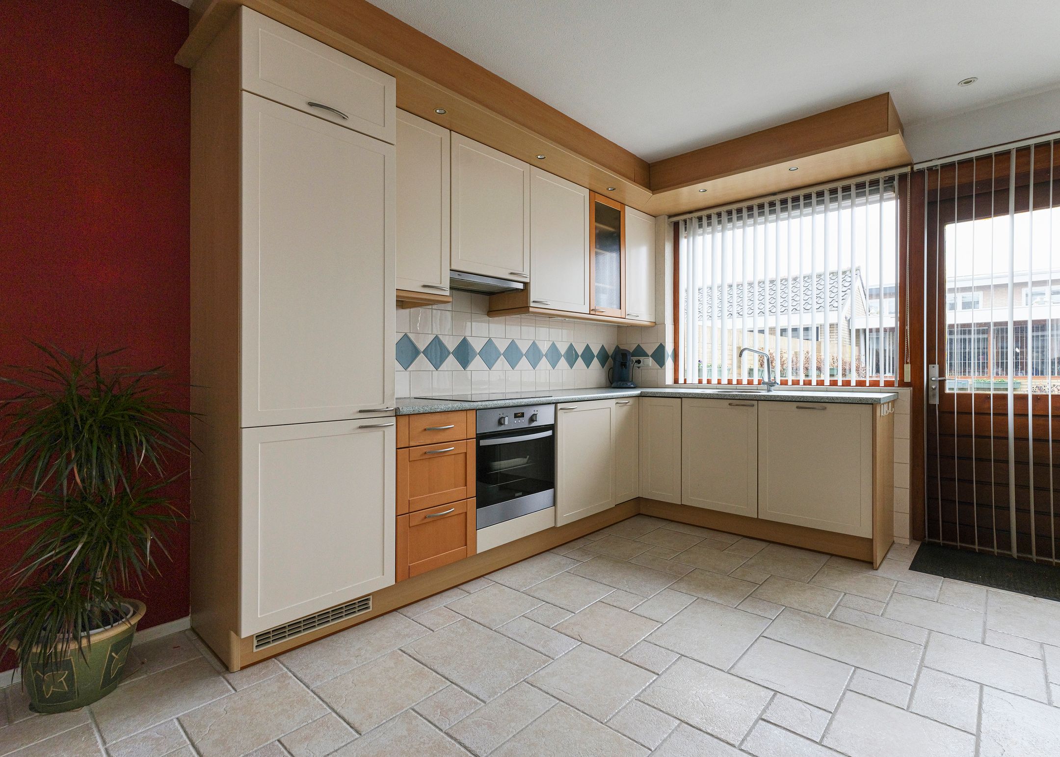 Photo 6 of van Asperenstraat 11