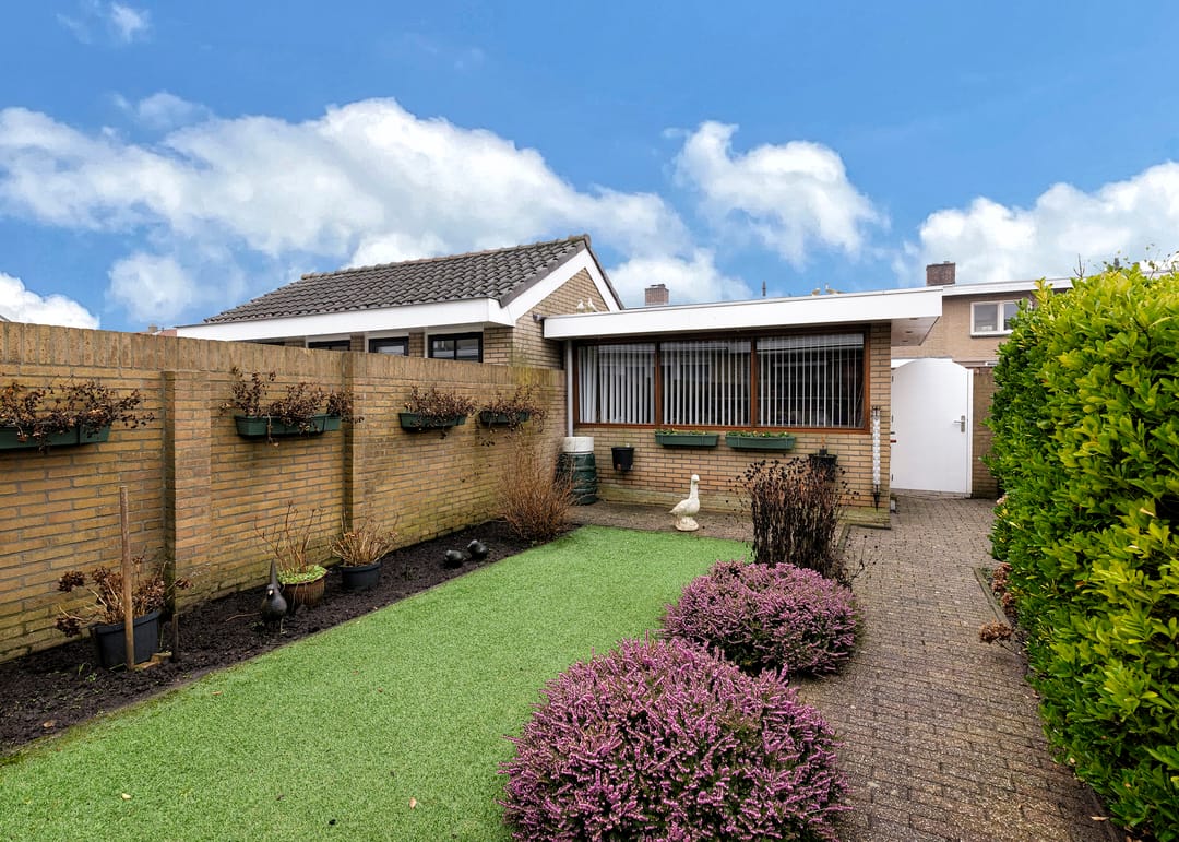 Photo 23 of van Asperenstraat 11