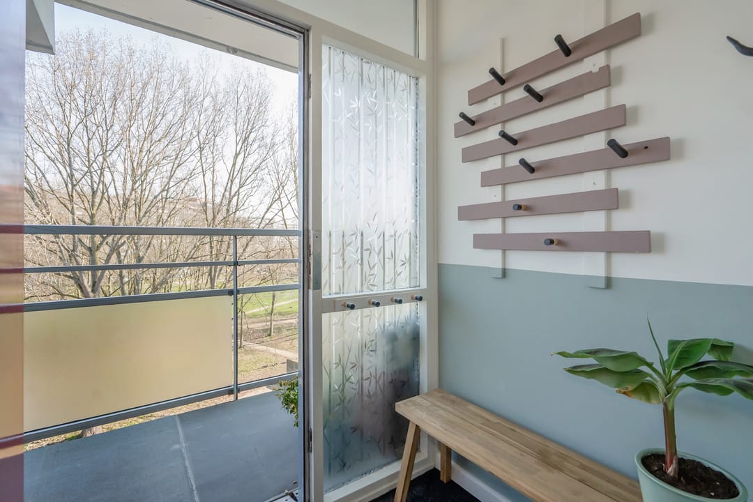 Stunning move-in ready 3-room apartment with balcony — 15