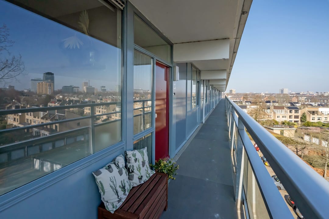 Stunning move-in ready 3-room apartment with balcony — 21