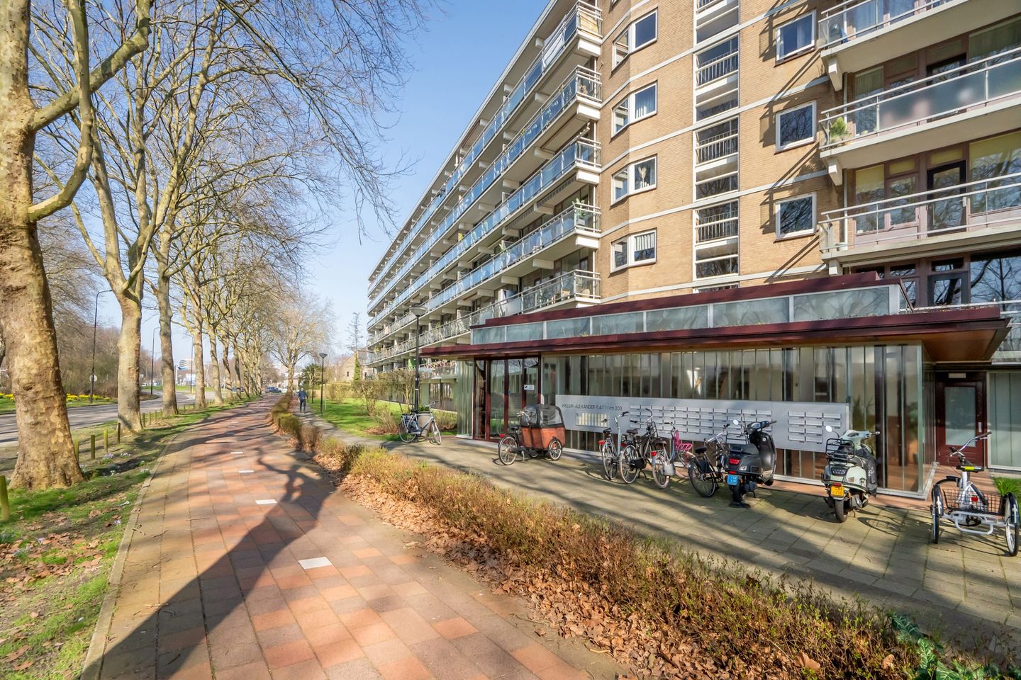 Stunning move-in ready 3-room apartment with balcony — 27