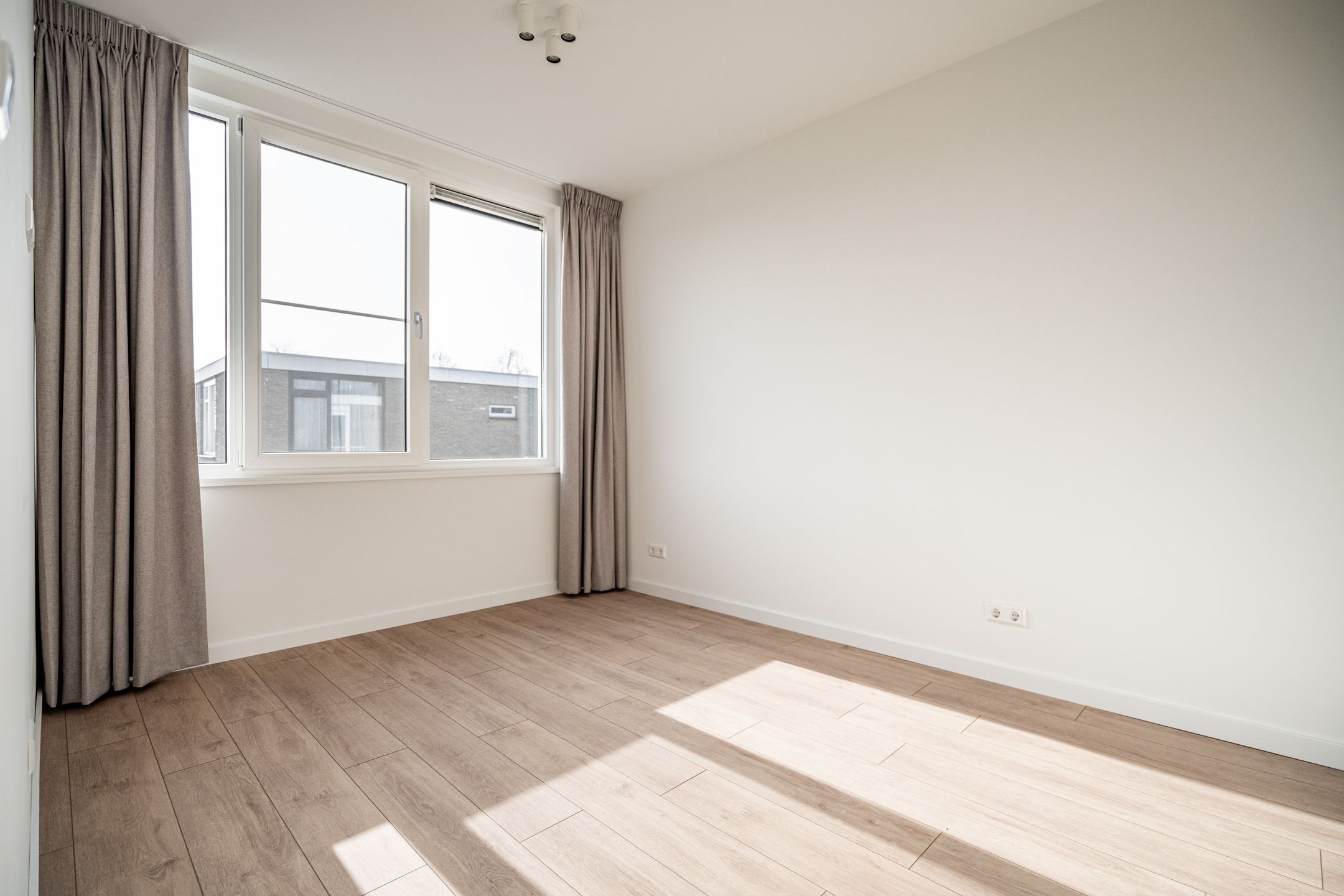 Foto 33 van Gerard Douplantsoen 38