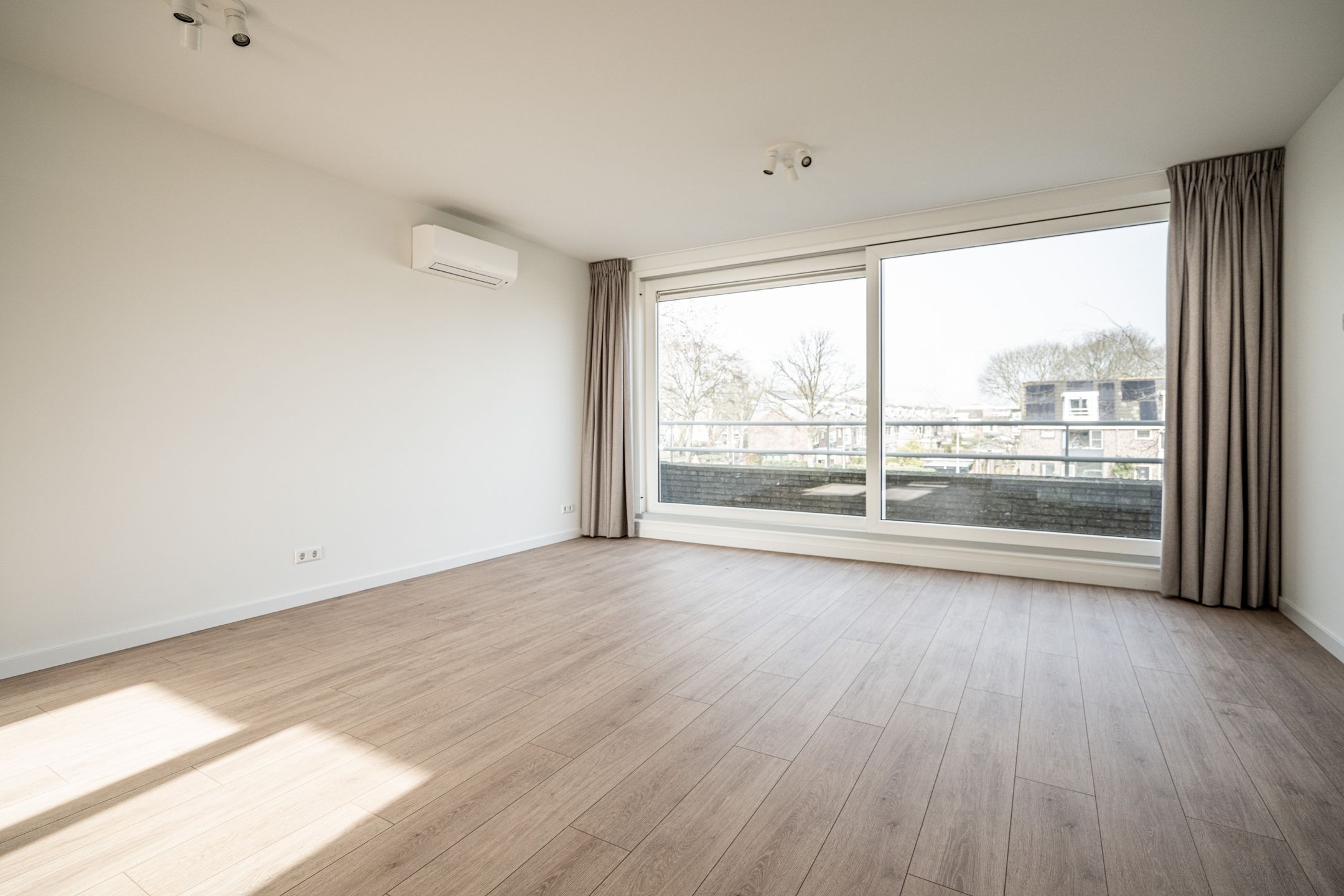 Foto 9 van Gerard Douplantsoen 38