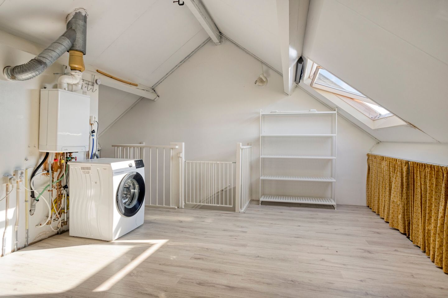 Photo 29 of Purmer 20