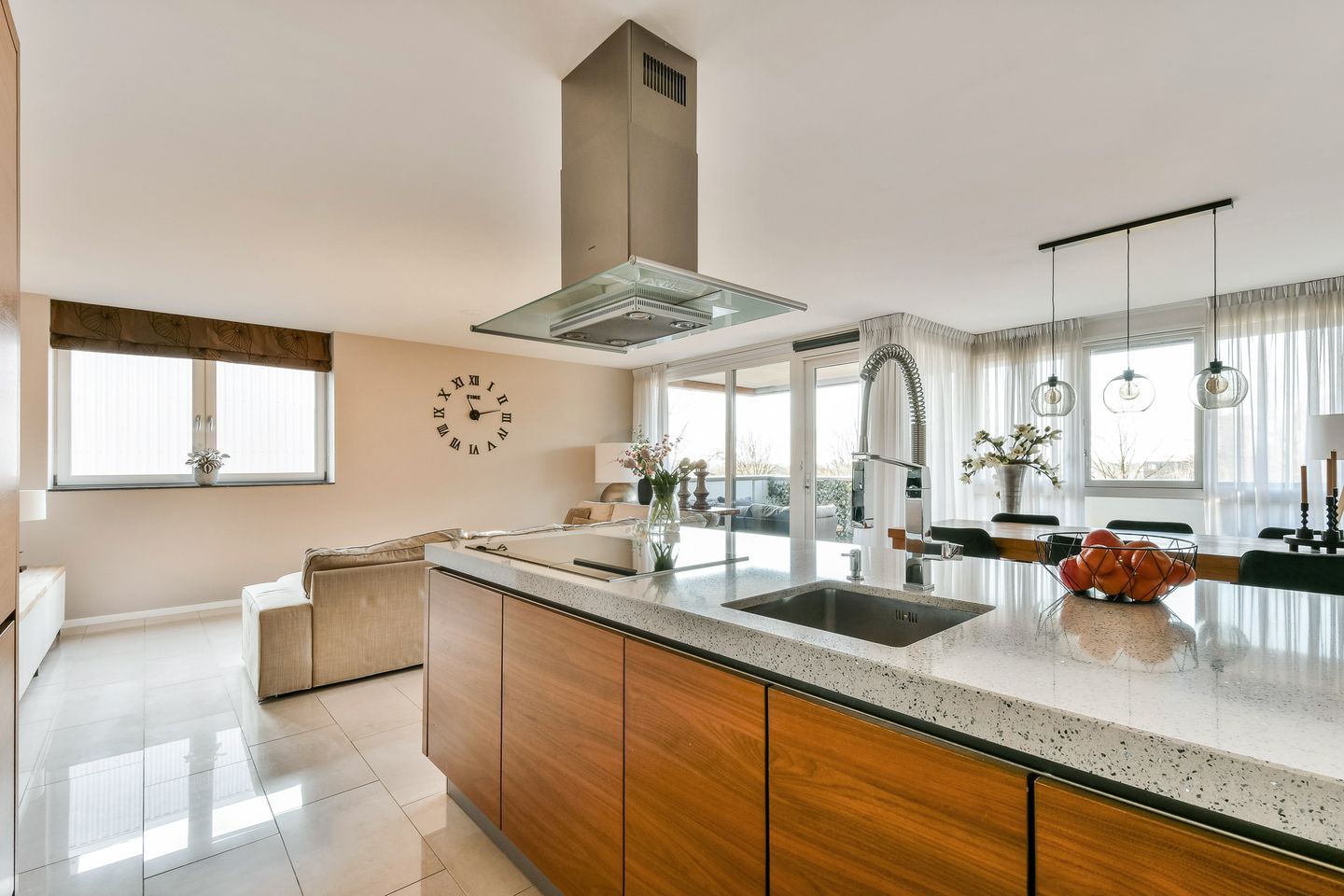 Photo 34 of Johan Hofmanstraat 332