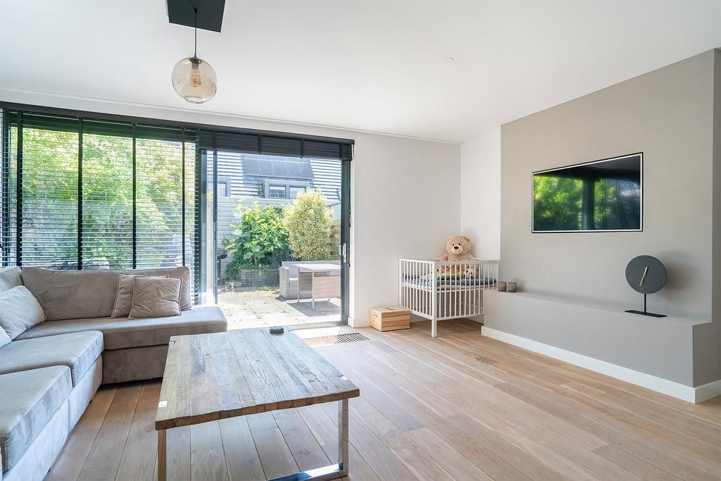 Tussenwoning aan Brilduikerstraat 46, Den Haag