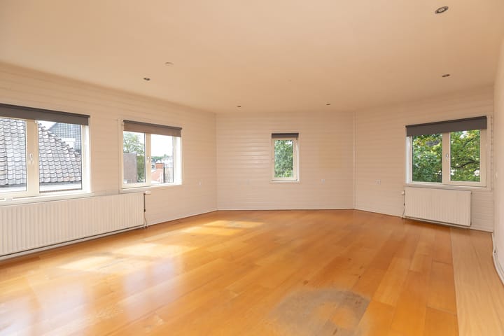 Photo 2 of 1e Oosterstraat 1-A