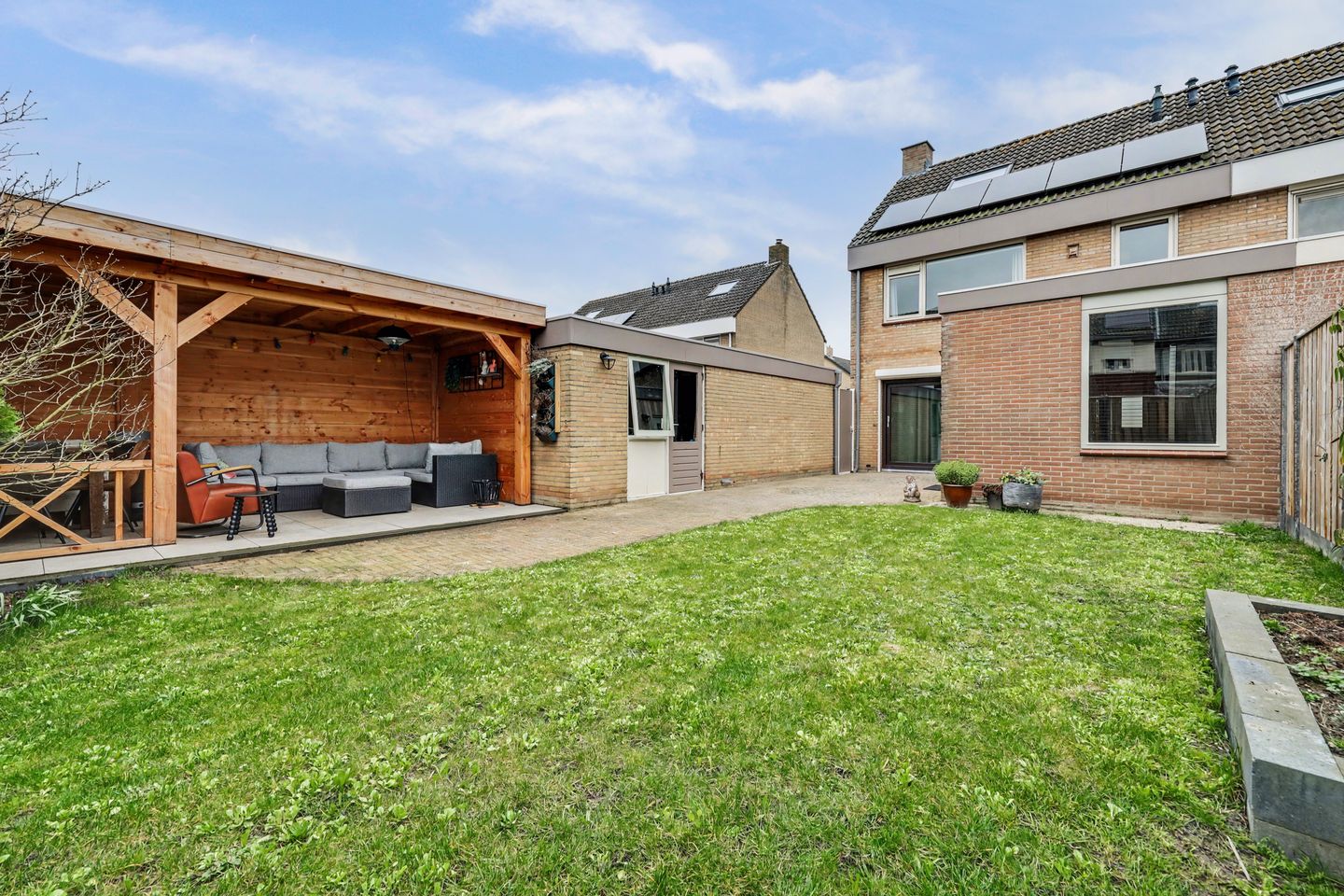 Photo 35 of Bergstraat 9