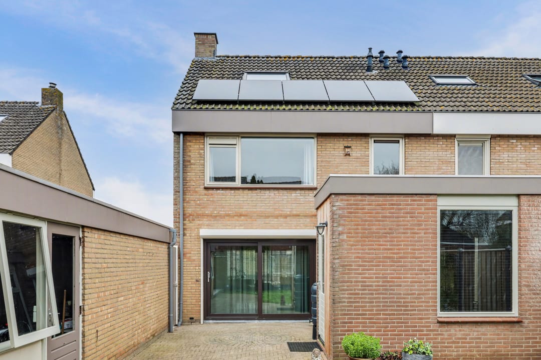 Photo 38 of Bergstraat 9