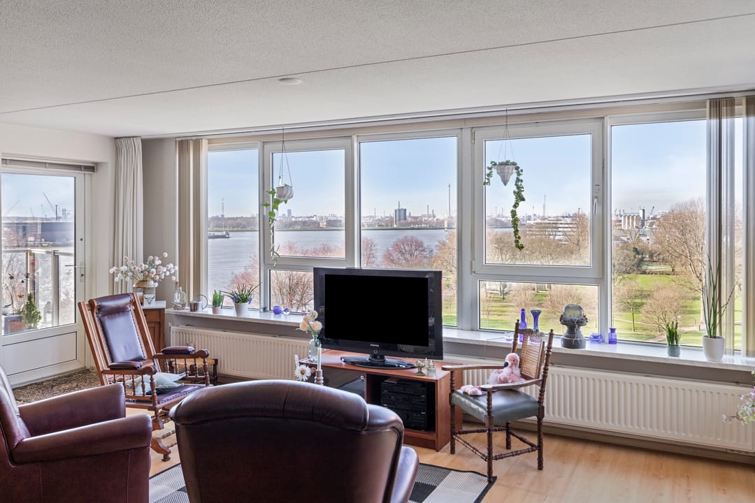 Photo 2 of Maasboulevard 185