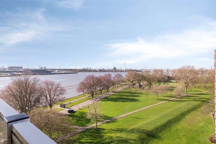 Photo 3 of Maasboulevard 185