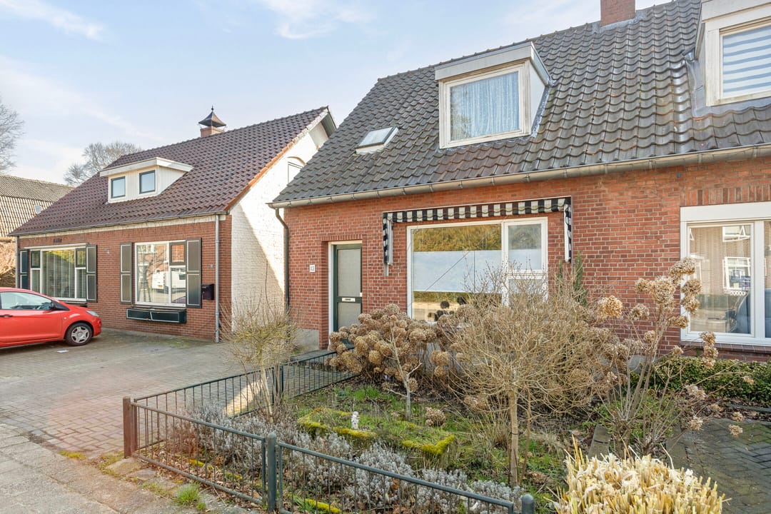 Photo 38 of Enschedesestraat 13