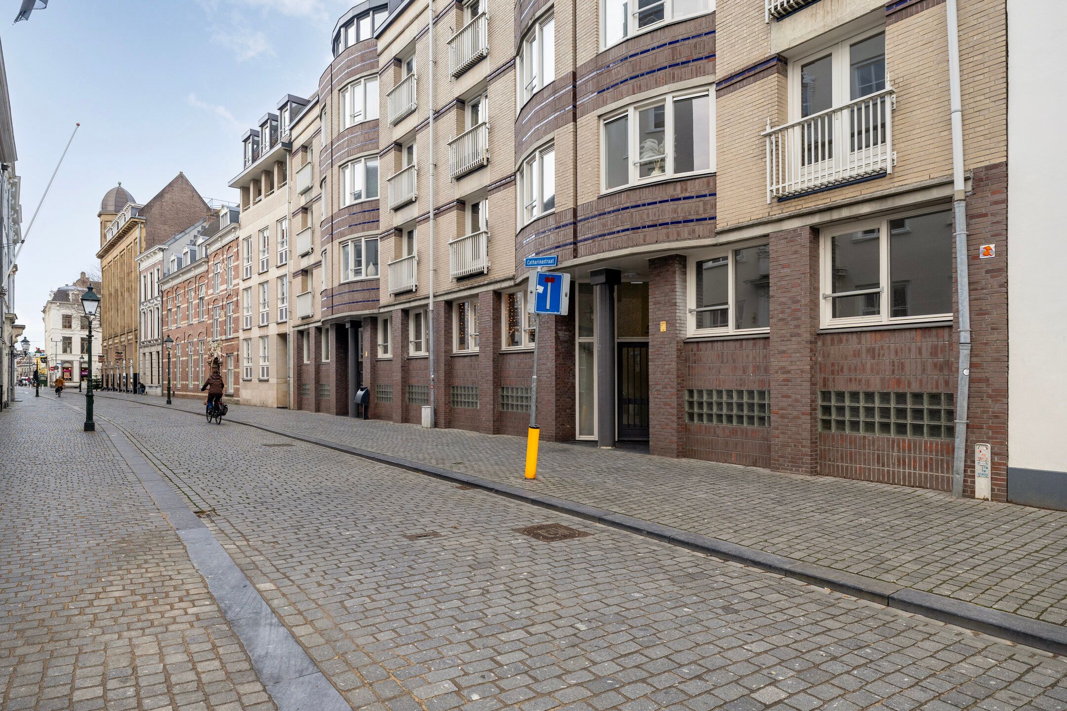 Photo 27 of Catharinastraat 19