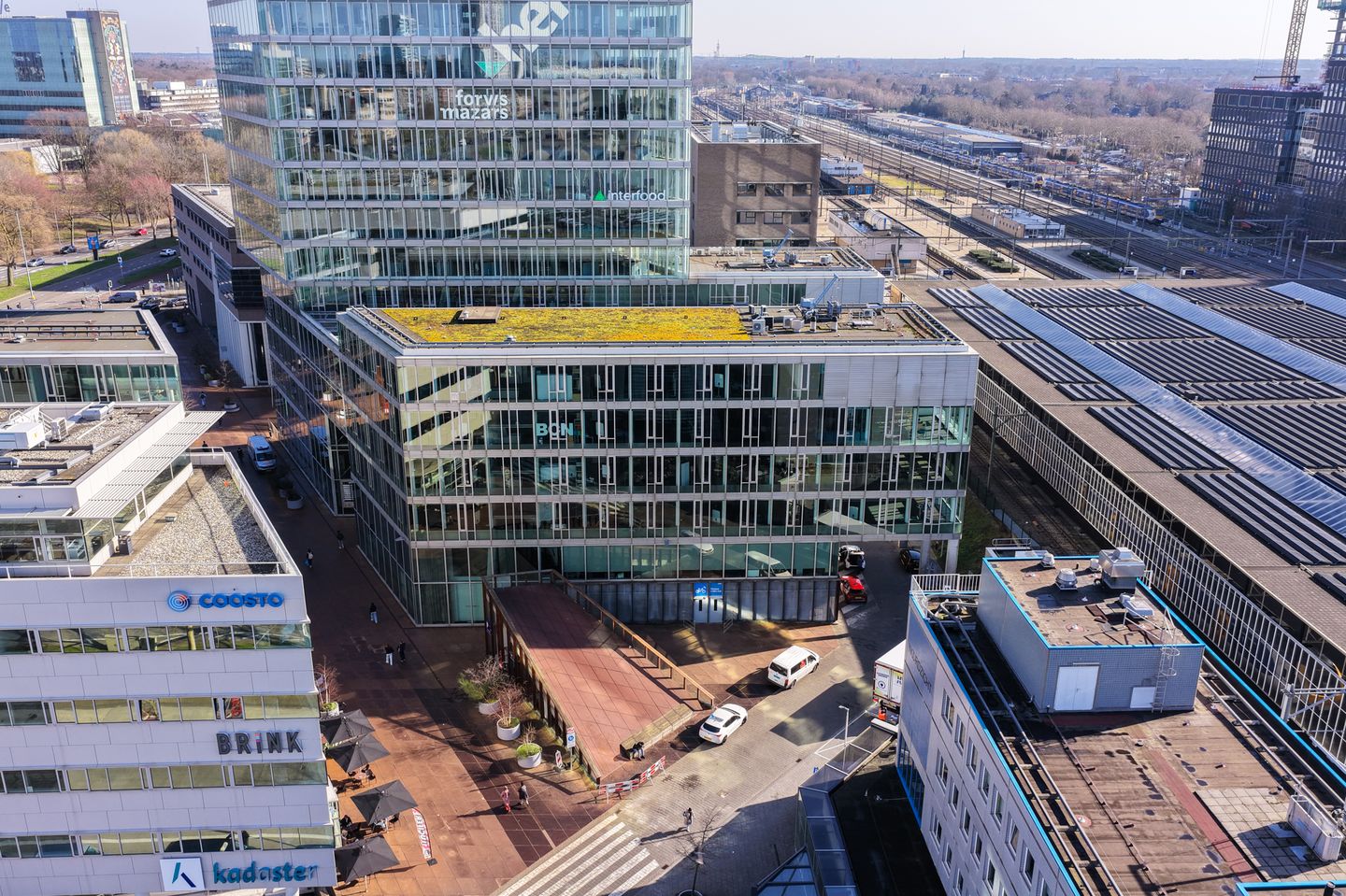 Bekijk foto 2 van Kennedyplein 204