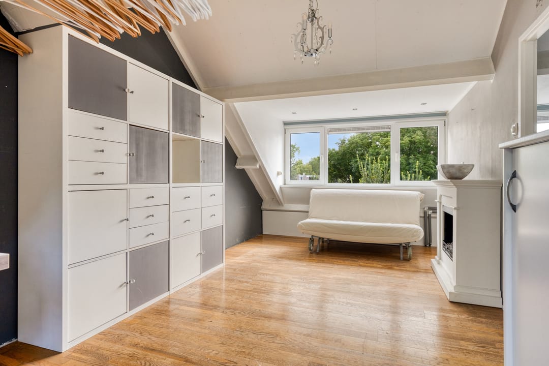 Photo 22 of Bakboord 56