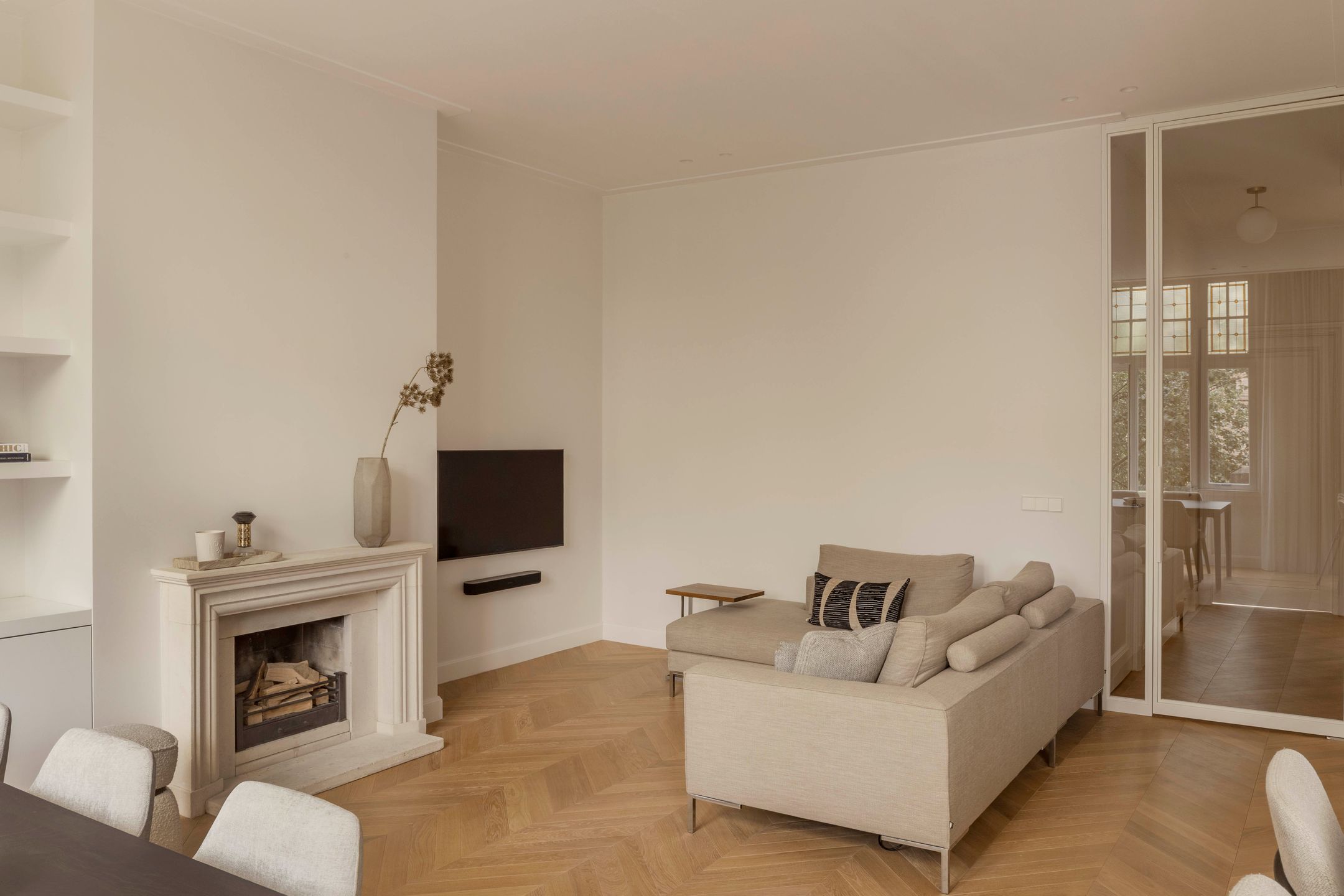 Photo 15 of De Lairessestraat 104-2