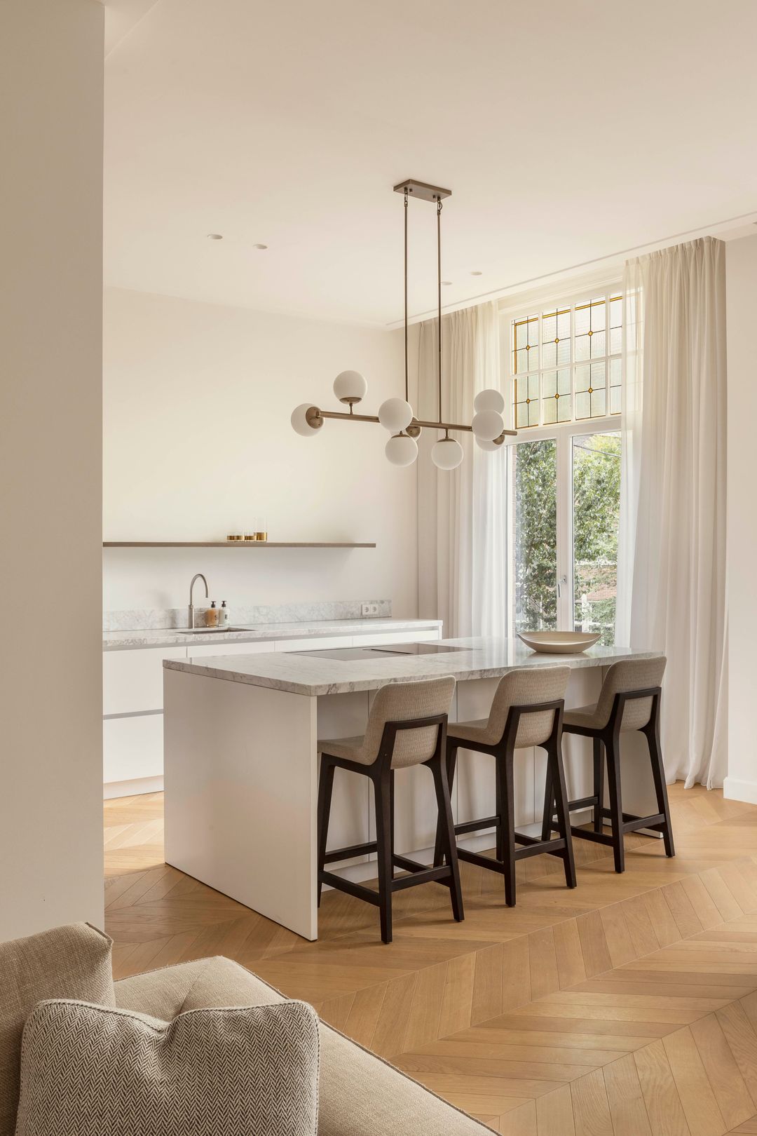 Photo 11 of De Lairessestraat 104-2