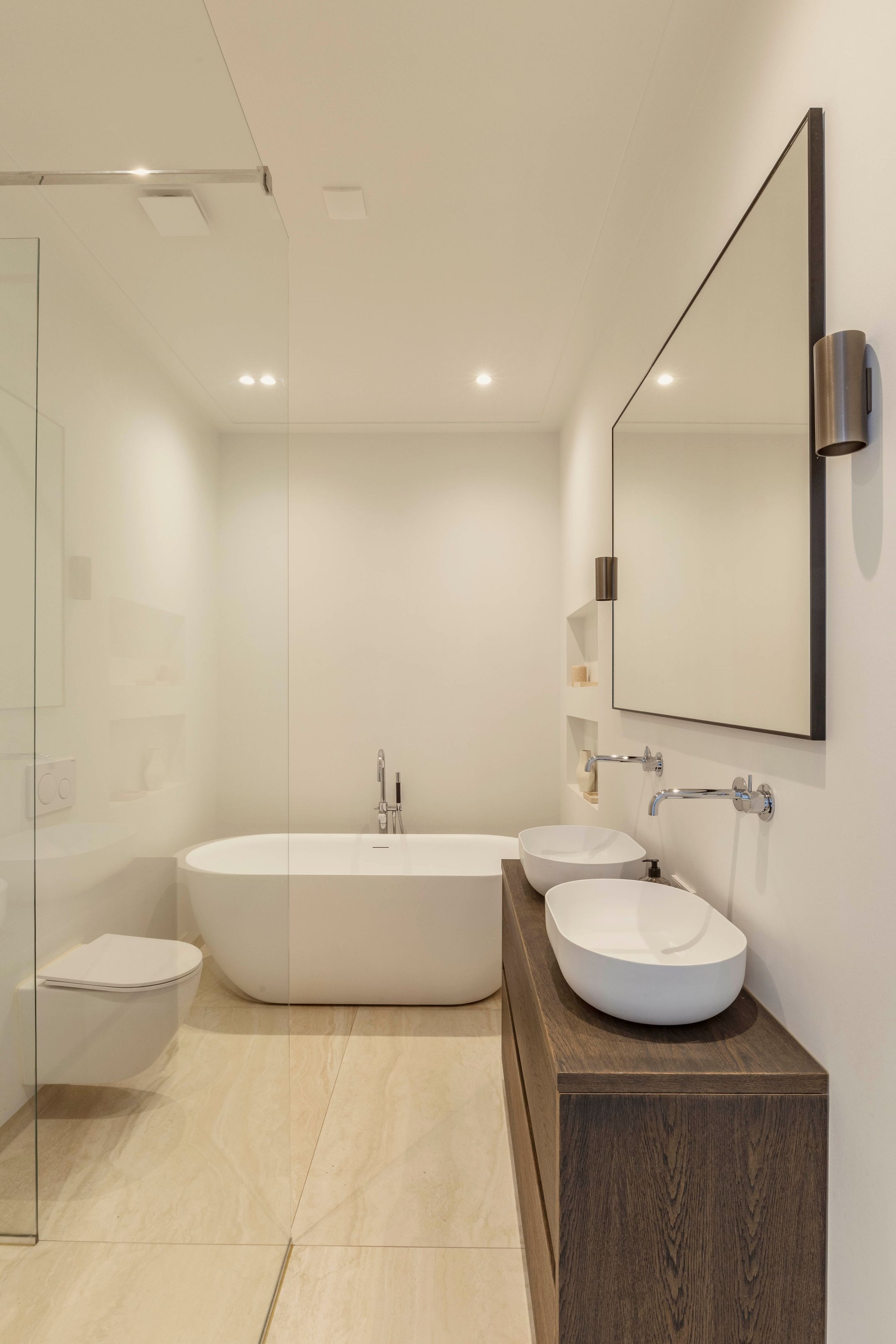 Photo 21 of De Lairessestraat 104-2