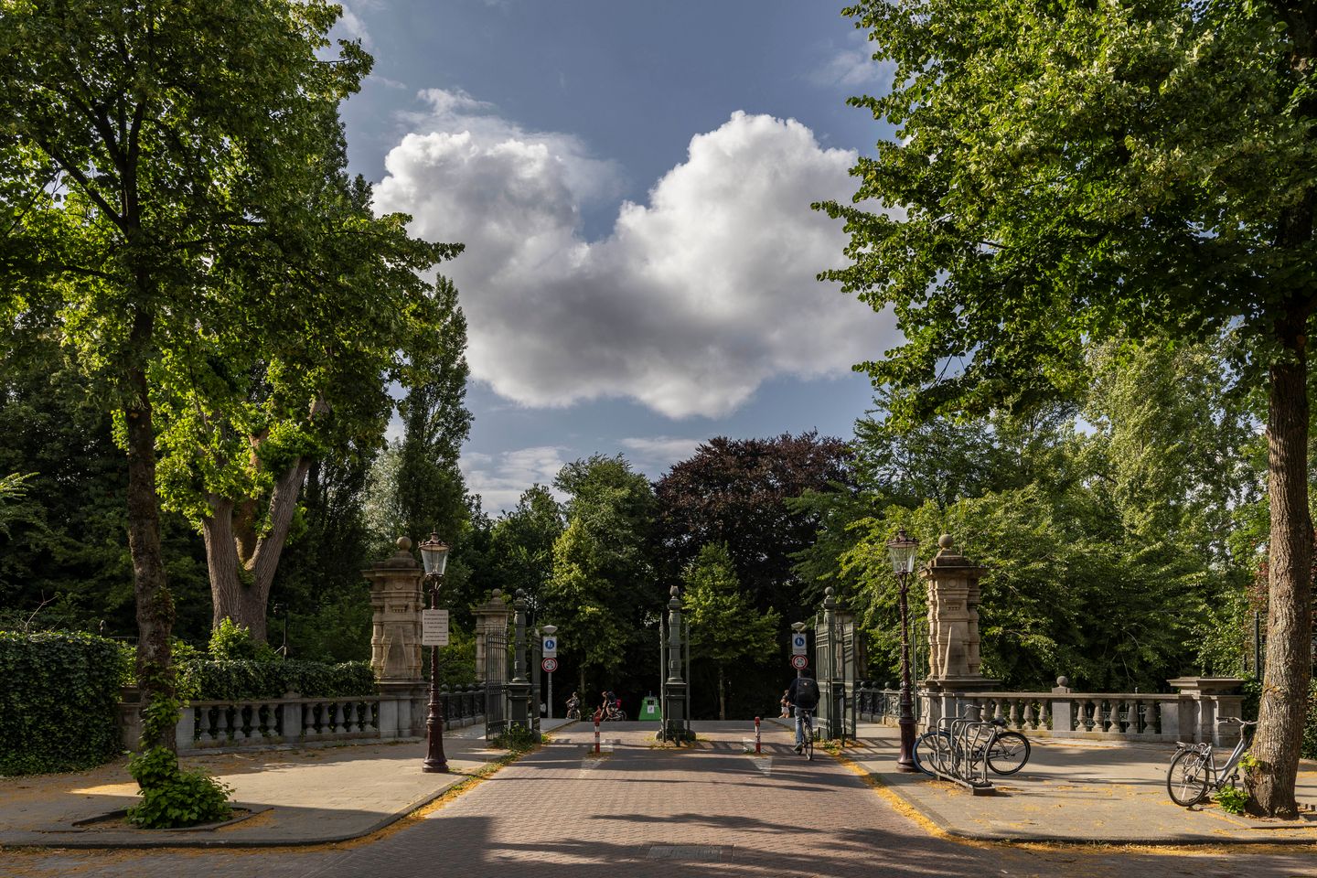 Photo 35 of De Lairessestraat 104-2