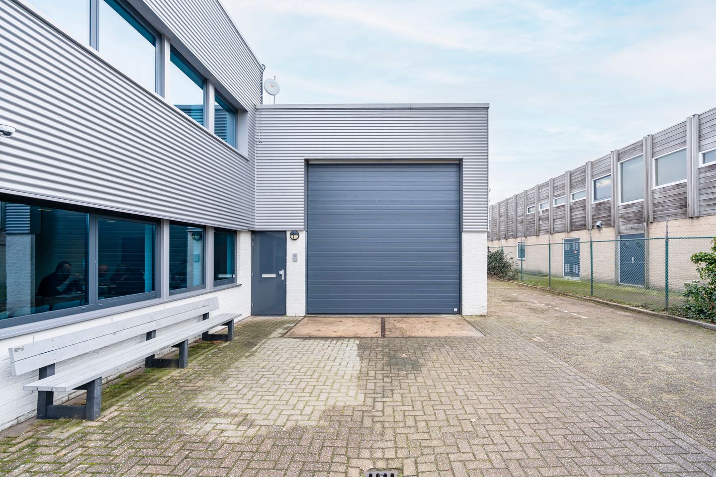 View photo 3 of Nijverheidsweg 18