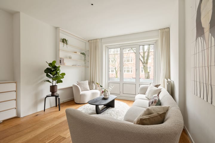 Photo 4 of Maasstraat 59-1