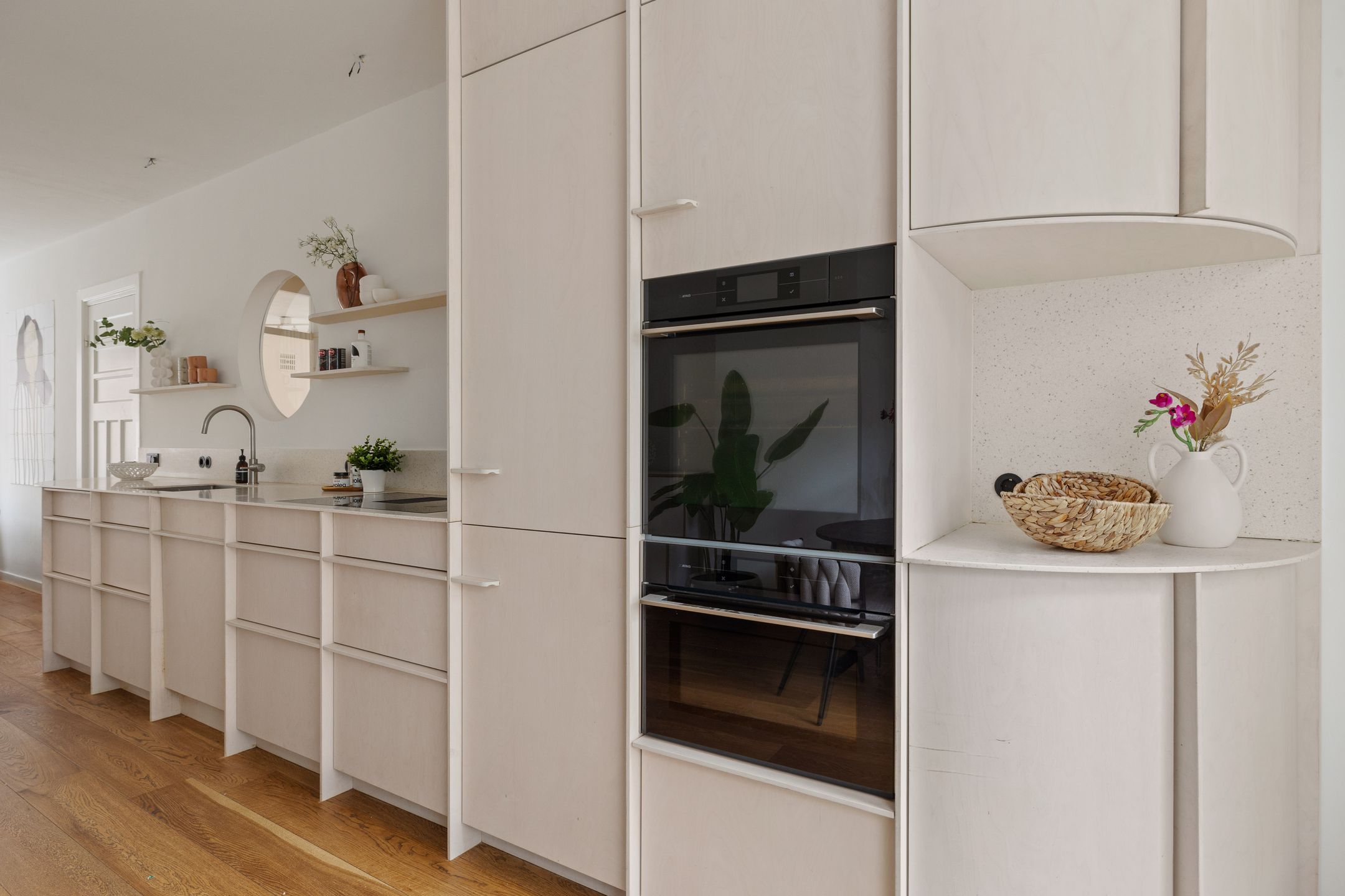 Photo 12 of Maasstraat 59-1