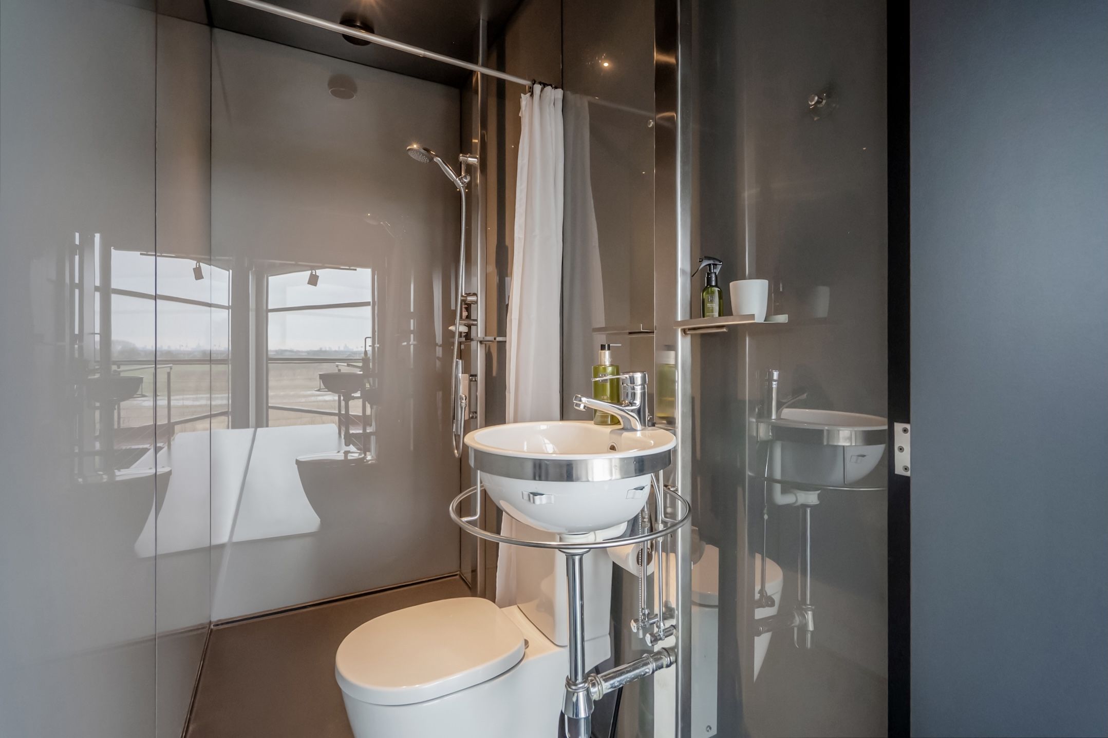 Foto 45 van Straat van Ormoes 145