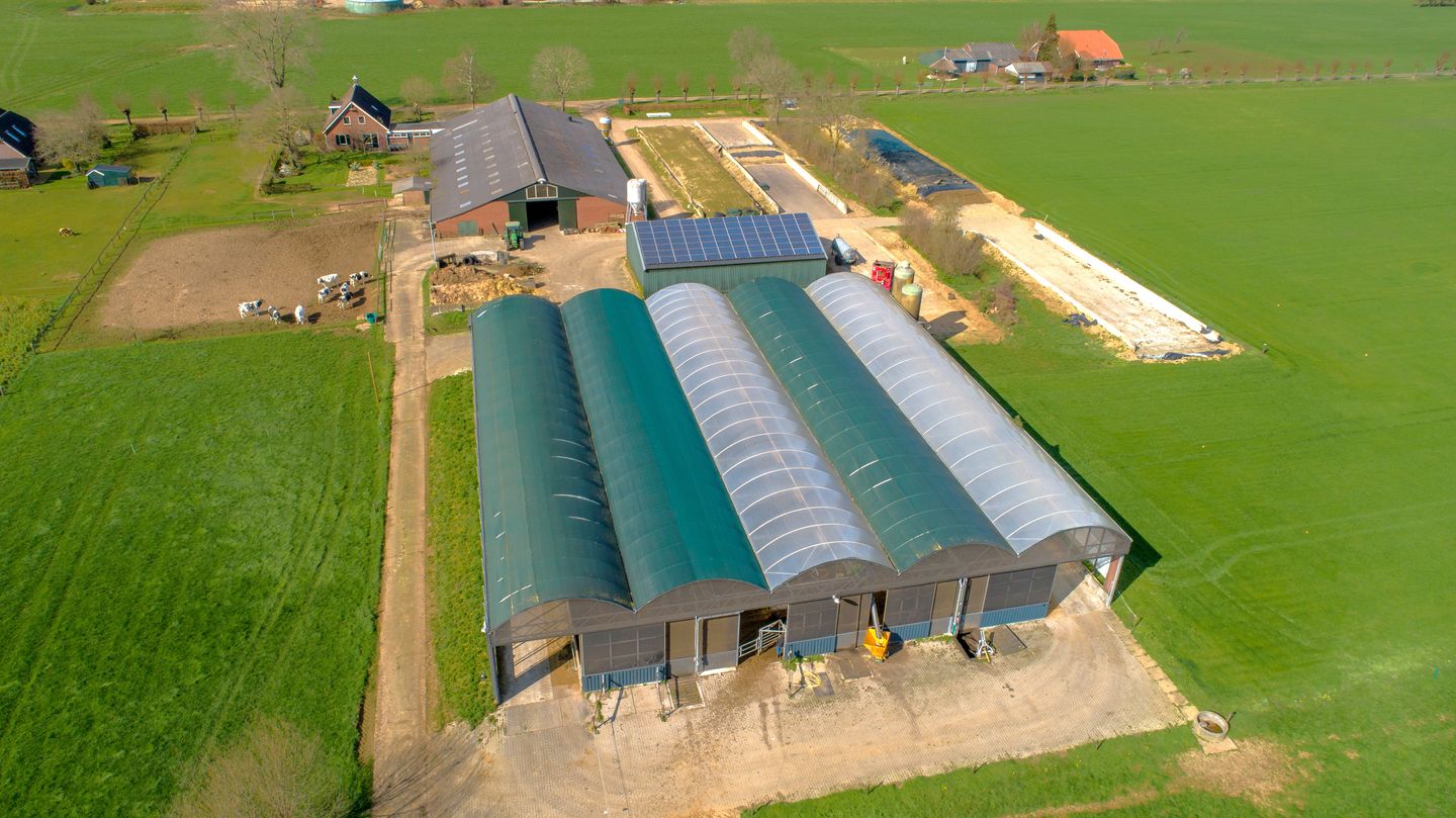 Bekijk foto 2 van Dinxperloseweg 26-a