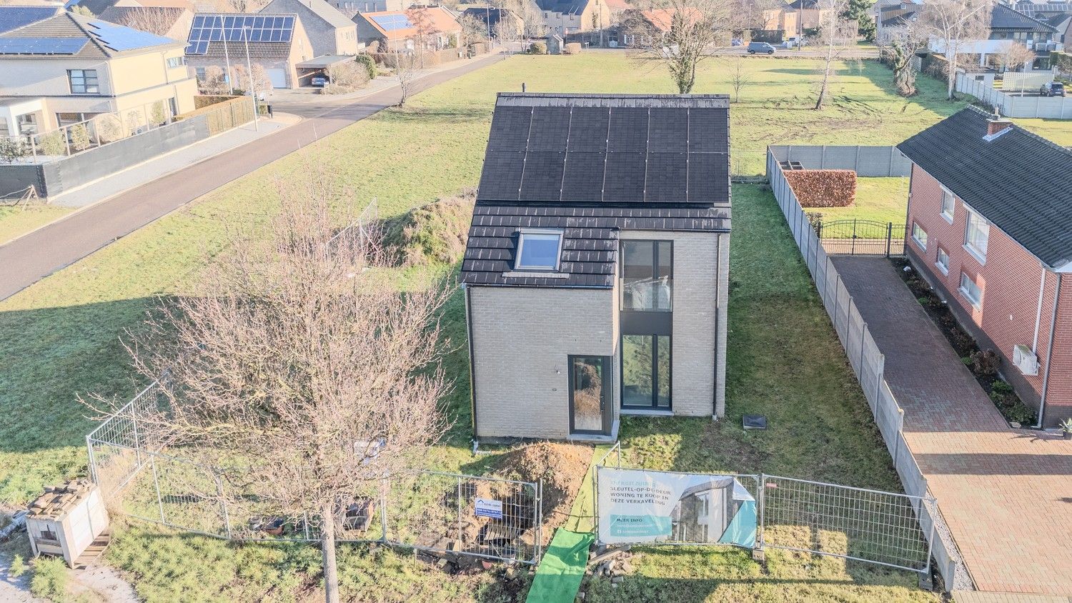 Buying a house in The Netherlands., Heerbaan 40 3680 Maaseik